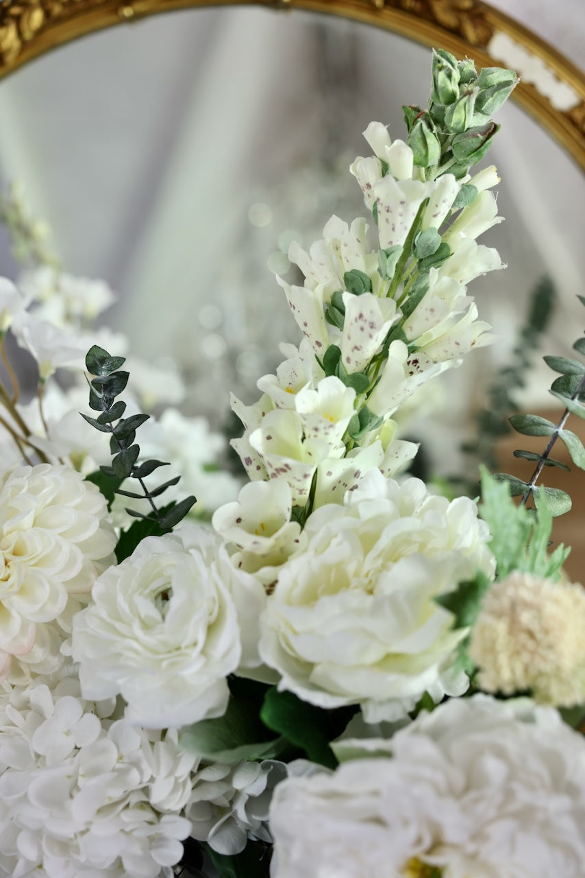 PREORDER- Creamy Summer White Bouquet