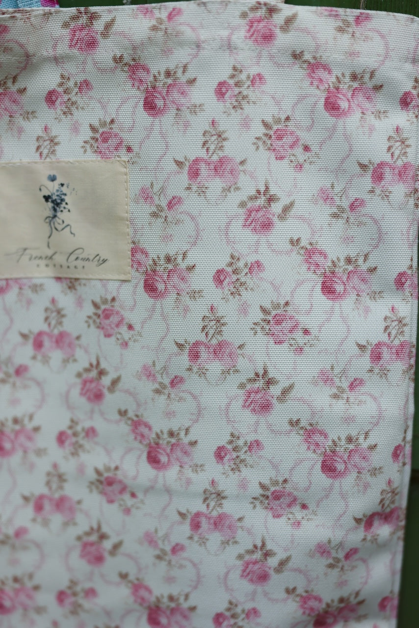 Exclusive Vintage Floral Tote -Vintage Dainty Bouquets