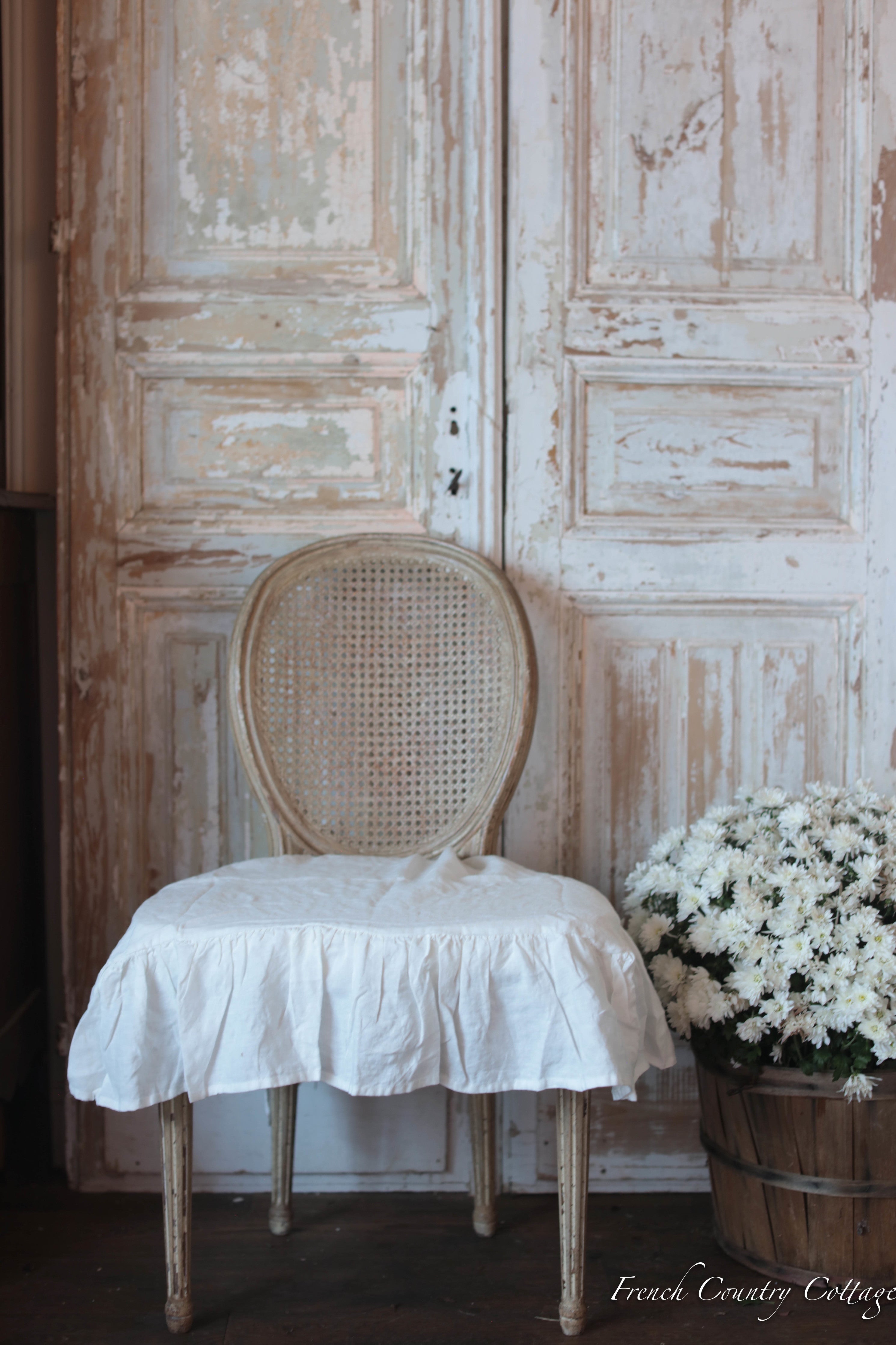 White ruffled slipcover best sale