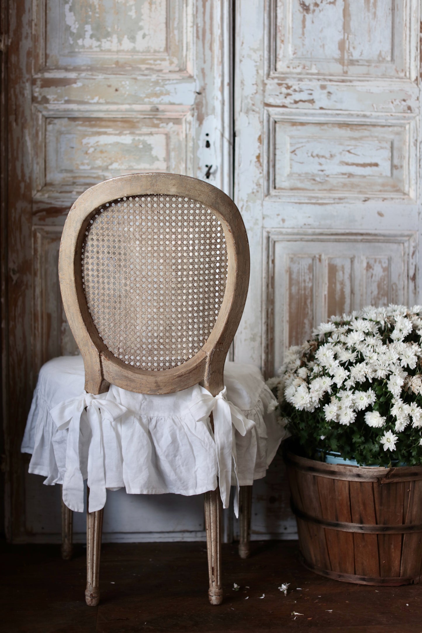 Ruffled French Linen Chair Slipcover- ANTIQUE WHITE